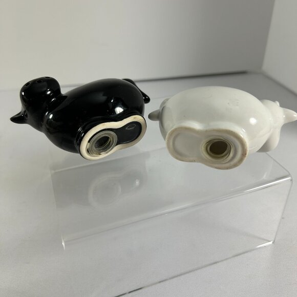 Ceramic Black White Cow Salt Pepper Shakers Country Farmhouse Cattle Bovine - Picture 6 of 7
